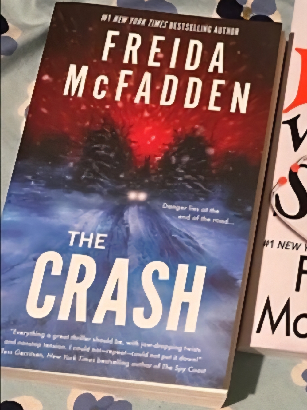 Freida McFadden THE CRASH - Paperback